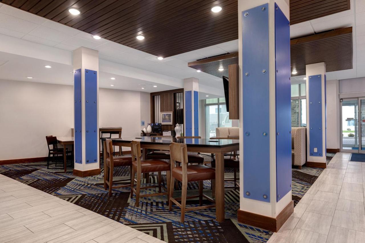 Holiday Inn Express & Suites - Grand Rapids South - Wyoming By Ihg Exterior foto