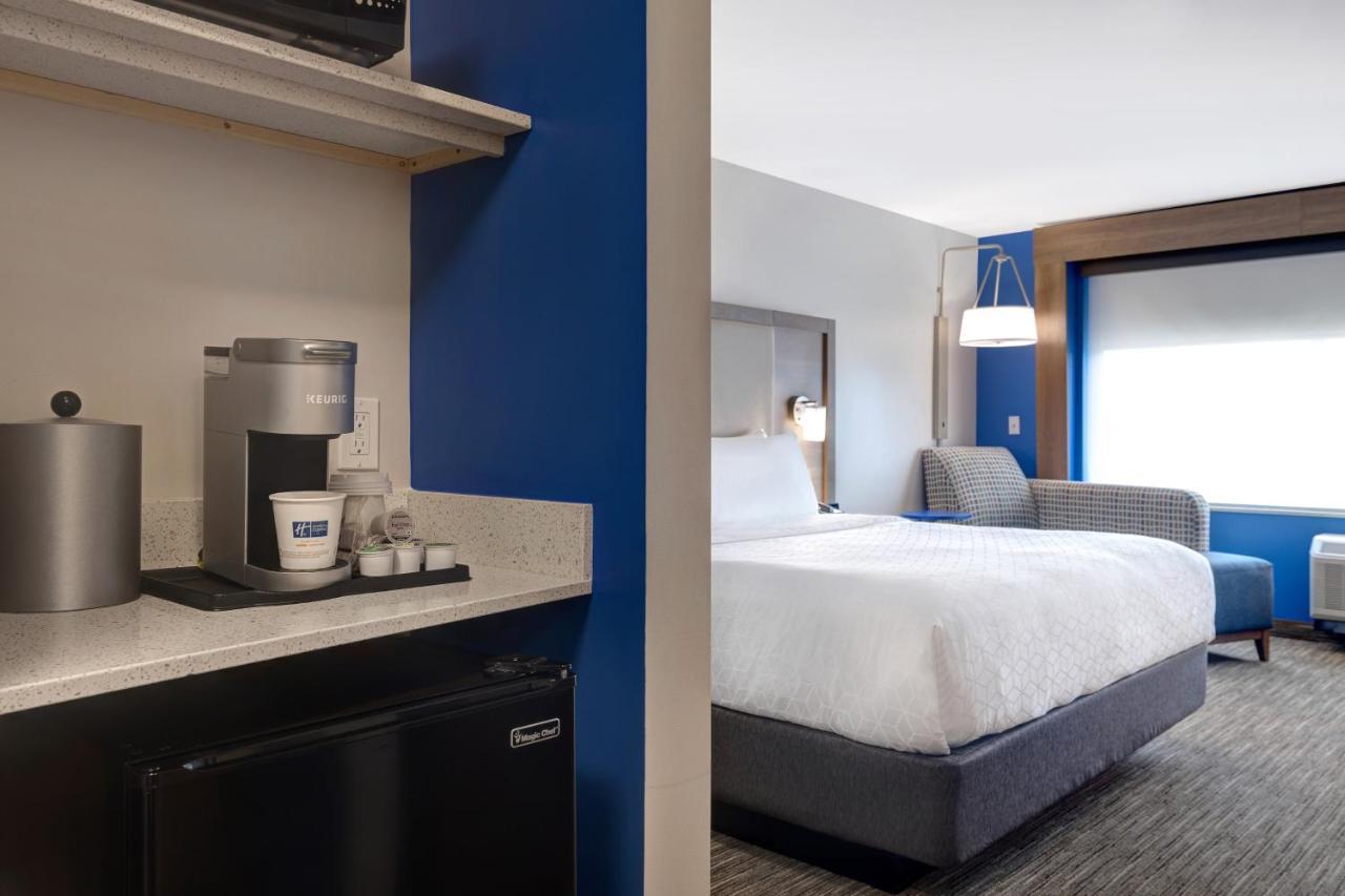Holiday Inn Express & Suites - Grand Rapids South - Wyoming By Ihg Exterior foto
